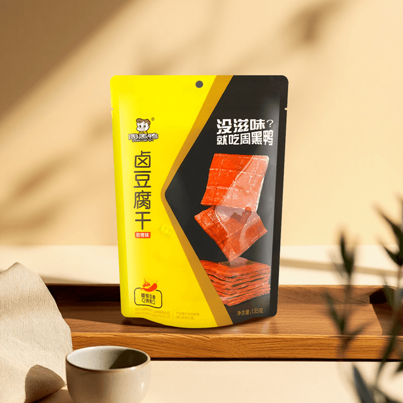 周黑鸭 卤豆腐干 Braised Tofu Snack 135g